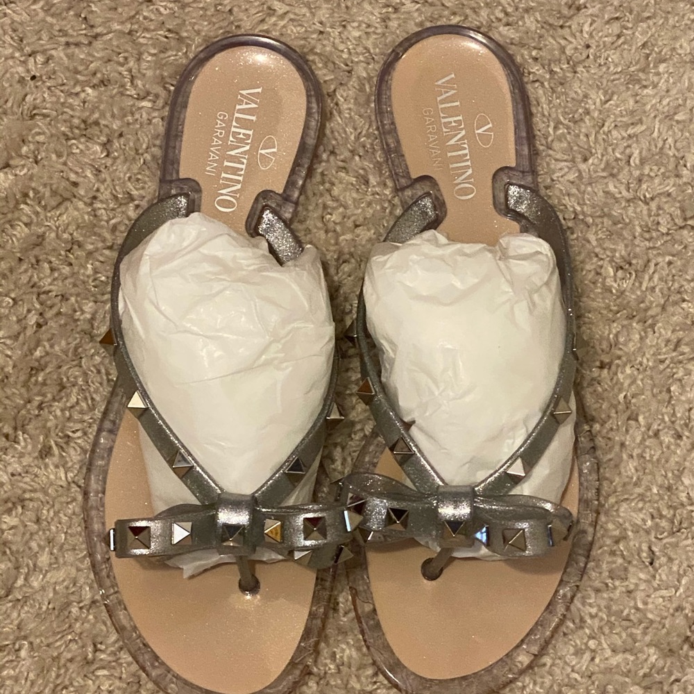 Valentino Garavani Rockstud Thong Sandal with Bow